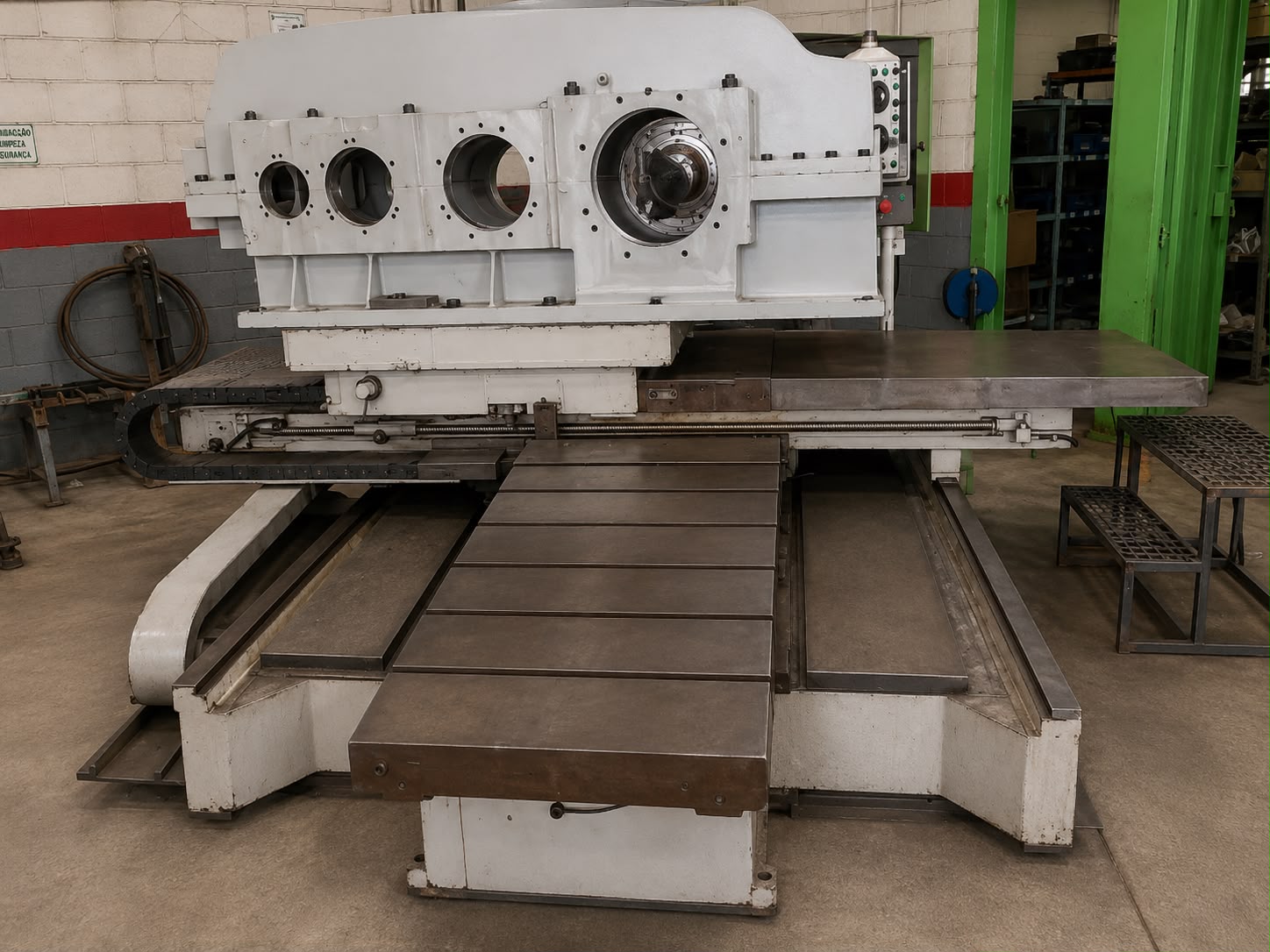 Mandriladora – Fuso Ø120mm – Y1300 x X1800 x Z1500mm