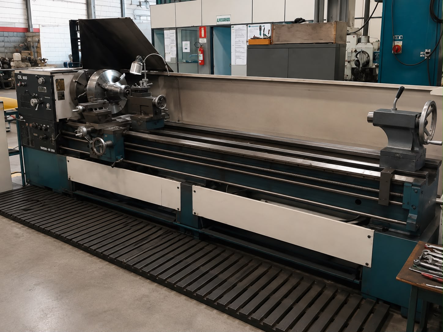 Torno Horizontal Médio (1.500 até 3.000mm de comprimento de barramento)